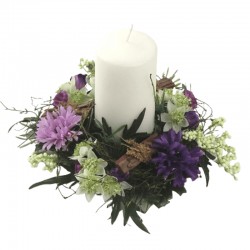Ljusmanschett för blockljus med lila blommor innermått 8 cm och yttermått 20 cm
